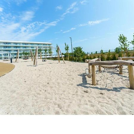 Kolobrzeg Apartamenty Polanki Aqua Z Bezplatnym Basenem, Bawialnia, Parkingiem I Fitness エクステリア 写真