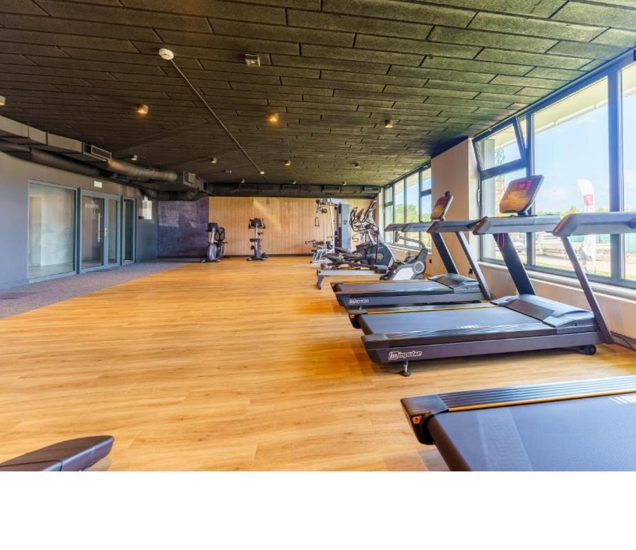 Kolobrzeg Apartamenty Polanki Aqua Z Bezplatnym Basenem, Bawialnia, Parkingiem I Fitness エクステリア 写真